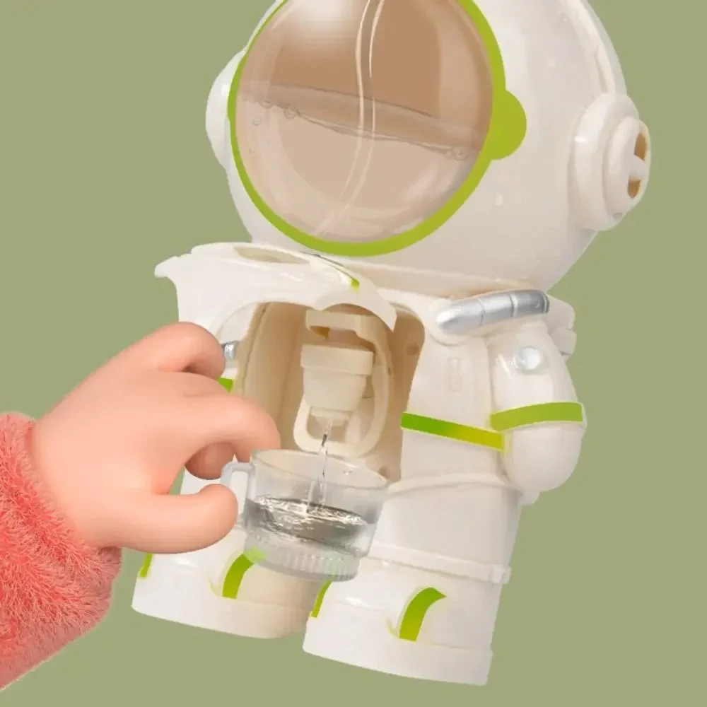 Astronaut drinking bottle for children - Image 5