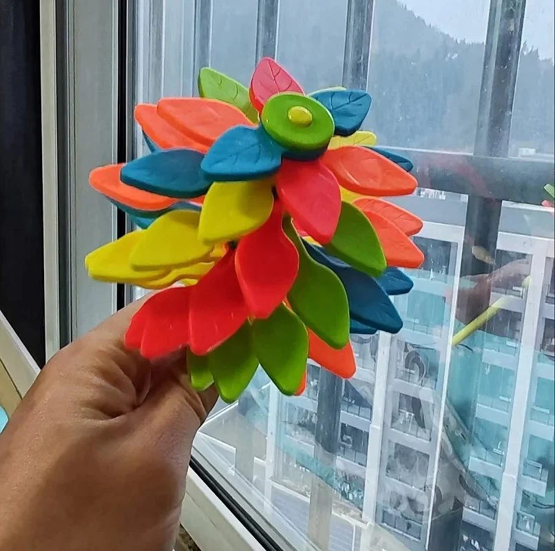 Wooden Spinner Toy - Relaxation and Focus Enhancer - Image 4